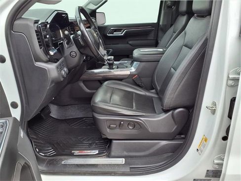Used 2022 Chevrolet Silverado 1500 LTZ image 23