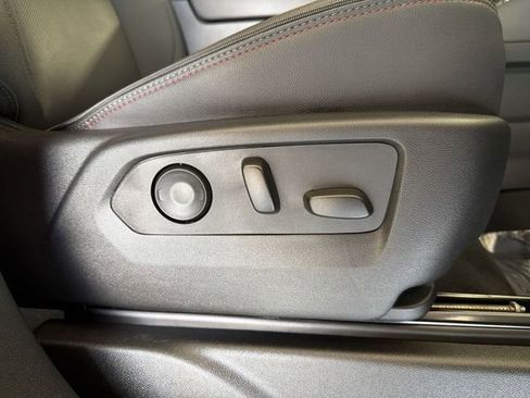 Used 2023 Chevrolet Suburban RST w/ Luxury Package image 24