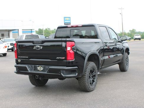 New 2026 Chevrolet Silverado 1500 ZR2 AWD/4WD image 9