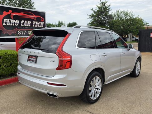 Used 2016 Volvo XC90 T6 Momentum w/ Momentum Plus Package AWD/4WD image 8