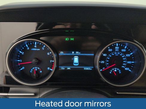 Used 2024 Kia Carnival EX FWD image 24
