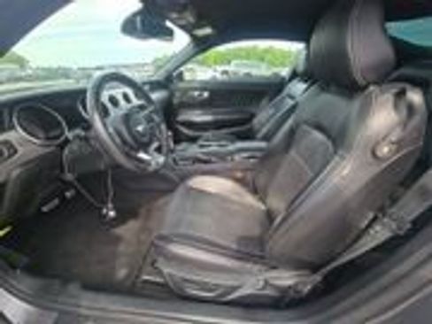 Used 2022 Ford Mustang GT Premium w/ Black Accent Package RWD image 8
