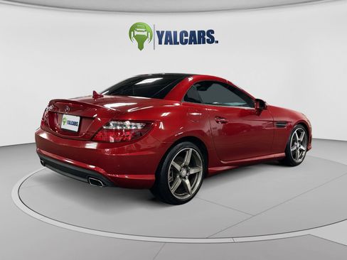 Used 2015 Mercedes-Benz SLK 250 w/ Premium Package image 5