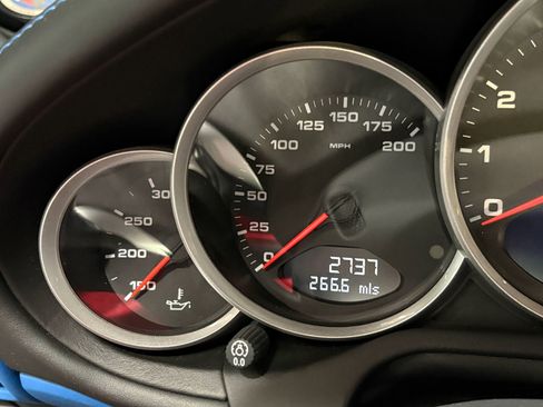 Used 2011 Porsche 911 Speedster RWD image 15