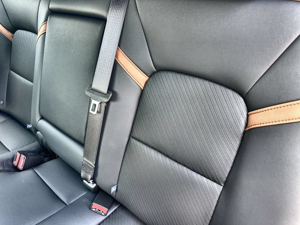 New 2026 GMC Canyon AT4 w/ Technology Plus Package AWD/4WD image 18