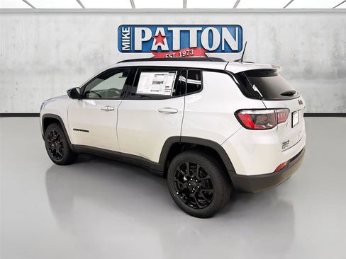 New 2026 Jeep Compass Latitude AWD/4WD image 5