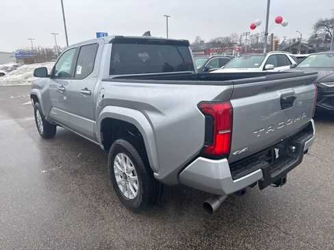 New 2026 Toyota Tacoma SR5 AWD/4WD image 5