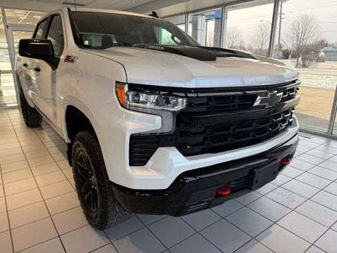 Certified 2024 Chevrolet Silverado 1500 LT Trail Boss image 1