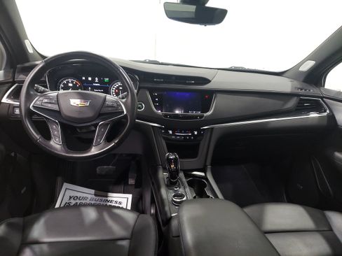 Used 2023 Cadillac XT5 Premium Luxury w/ Technology Package AWD/4WD image 9