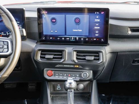 Used 2024 Ford Mustang Convertible RWD image 16