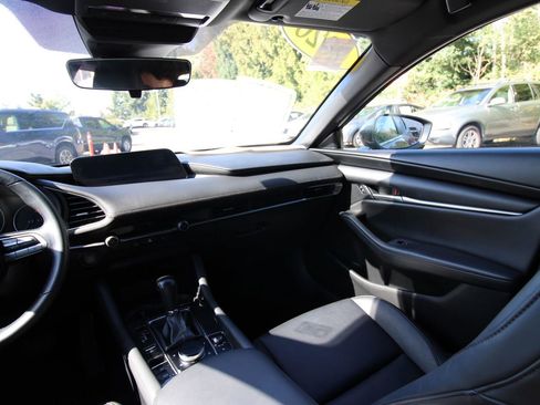 Used 2020 MAZDA MAZDA3 Base image 30