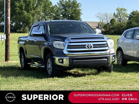 Used 2017 Toyota Tundra SR5 RWD image 1