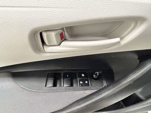 Used 2023 Toyota Corolla LE FWD image 13