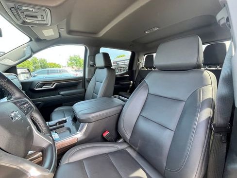Used 2025 Chevrolet Silverado 1500 LT Trail Boss w/ Convenience Package II AWD/4WD image 10