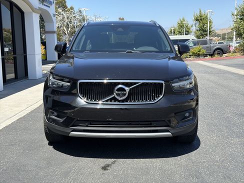 Used 2020 Volvo XC40 T5 Momentum AWD/4WD image 8
