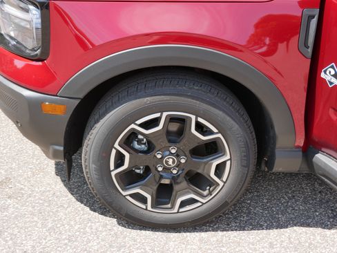 Used 2025 Ford Bronco Sport Outer Banks w/ Outer Banks Tech Package+ AWD/4WD image 15