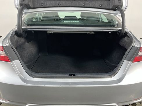 Used 2023 Toyota Camry SE FWD image 10