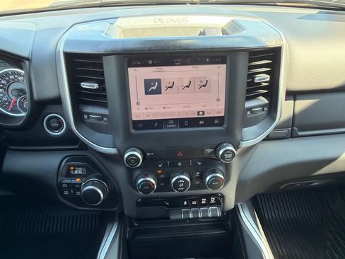 Used 2022 RAM 1500 Big Horn AWD/4WD image 26