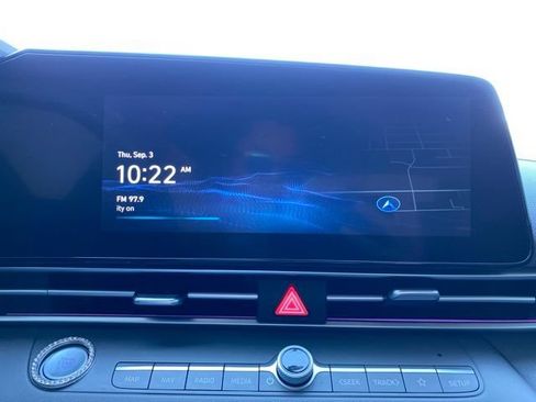 Used 2025 Hyundai Elantra SEL FWD image 6
