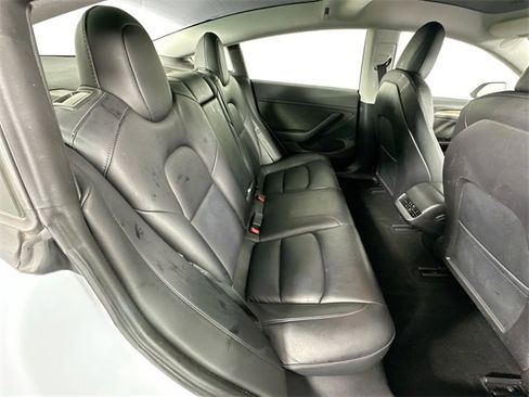 Used 2023 Tesla Model 3 Standard Range image 24