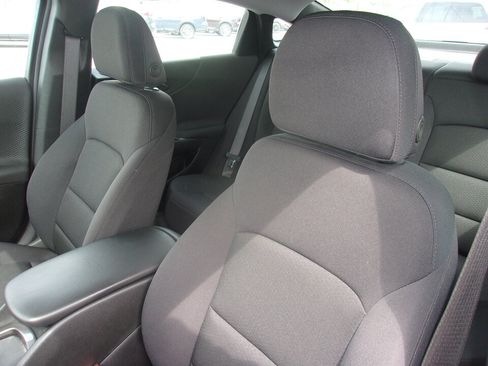 Used 2023 Chevrolet Malibu LS w/ Driver Confidence Package FWD image 10