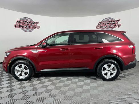 Used 2023 Kia Sorento LX FWD image 4