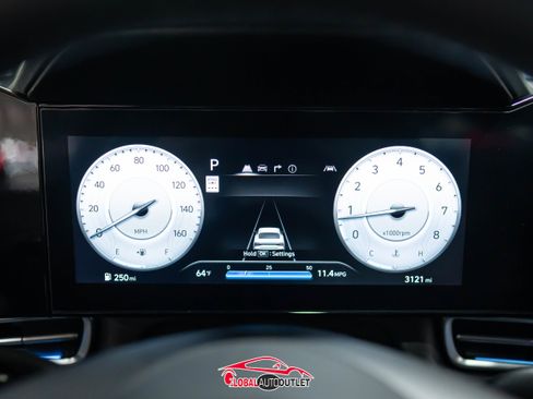 Used 2025 Hyundai Elantra SEL image 28