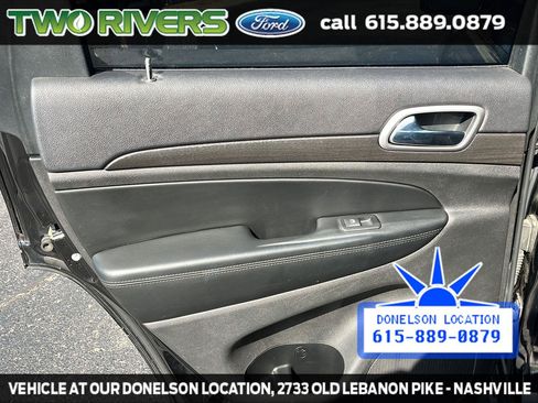 Used 2018 Jeep Grand Cherokee Altitude AWD/4WD image 29