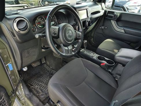Used 2015 Jeep Wrangler Unlimited Sport AWD/4WD image 10