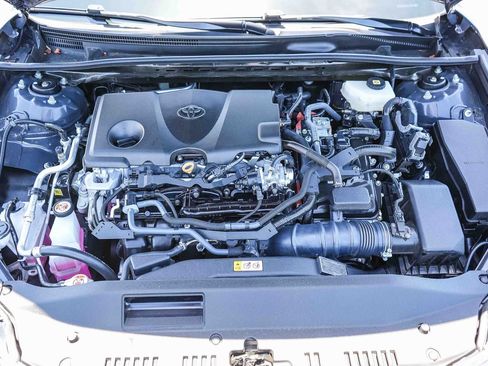 Used 2025 Toyota Camry LE FWD image 28