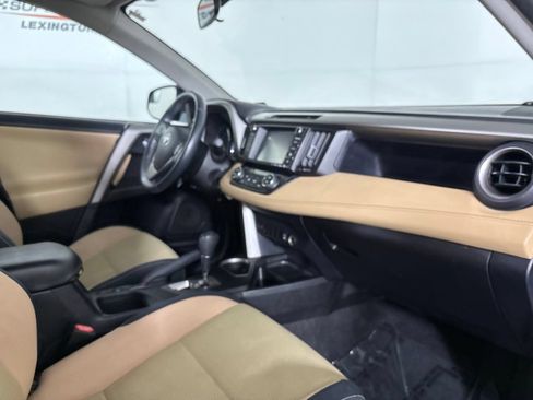 Used 2016 Toyota RAV4 XLE AWD/4WD image 34