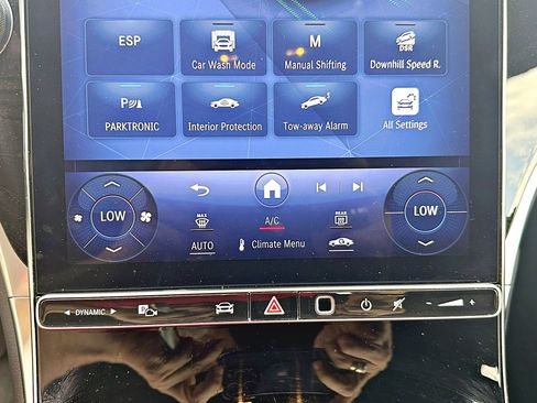 Used 2023 Mercedes-Benz GLC 300 4MATIC image 38