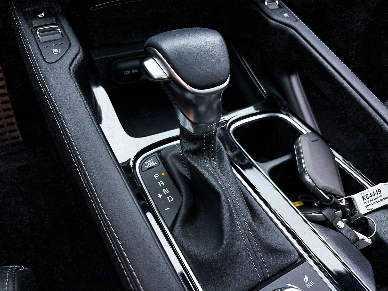 Certified 2025 Kia Telluride SX Prestige X-Line AWD/4WD image 35