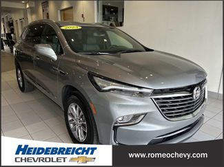 Used 2023 Buick Enclave Essence w/ Trailering Package, 5000 lbs. FWD video 1