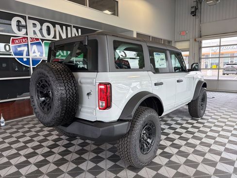 Used 2026 Ford Bronco 4-Door w/ Sasquatch Package AWD/4WD image 6