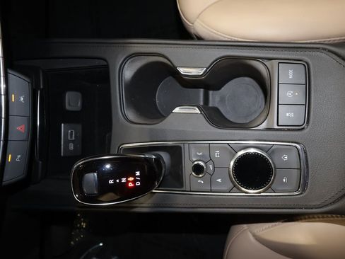 Certified 2025 Cadillac XT4 Premium Luxury image 14