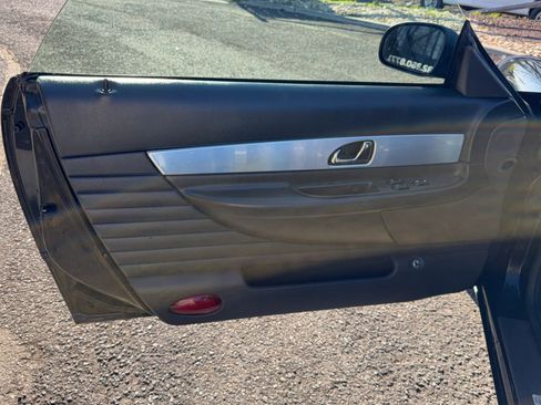 Used 2002 Ford Thunderbird RWD image 13
