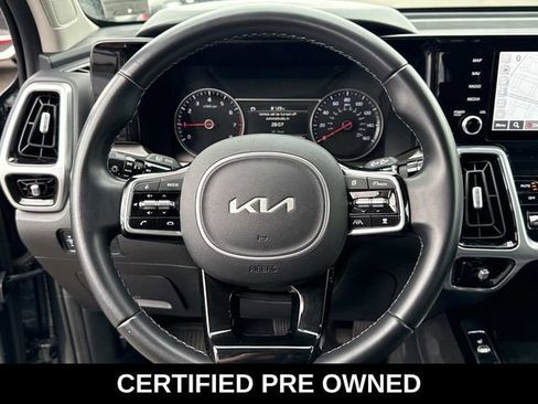 Used 2022 Kia Sorento SX AWD/4WD image 16