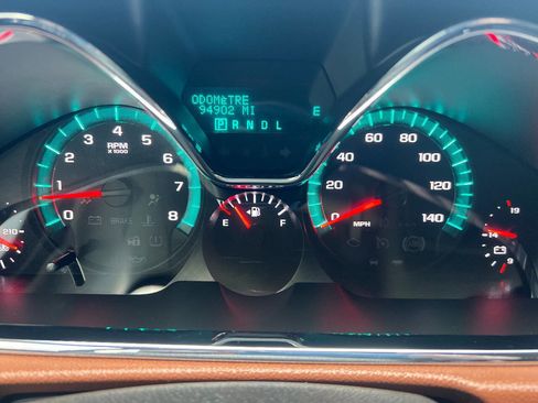 Used 2015 Chevrolet Traverse LT w/ Style and Technology Package image 36