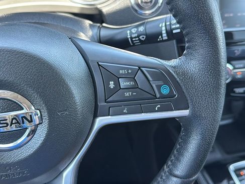 Used 2019 Nissan Rogue SL image 26