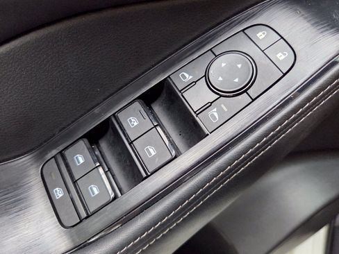 Used 2023 Nissan Rogue SV w/ SV Premium B Package FWD image 37
