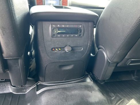 Used 2013 Chevrolet Tahoe LTZ AWD/4WD image 19