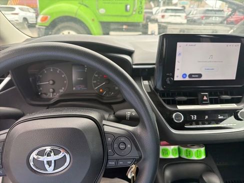 Used 2024 Toyota Corolla LE FWD image 7