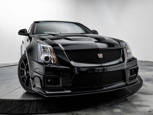 Used 2013 Cadillac CTS V image 2
