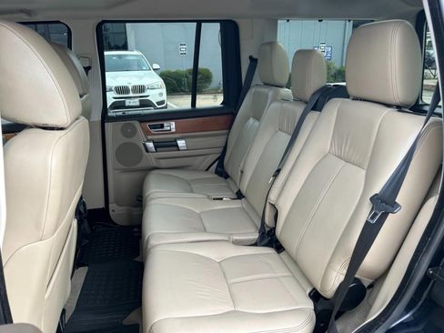 Used 2016 Land Rover LR4 HSE LUX image 19