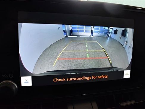 Used 2025 Toyota RAV4 XLE image 8