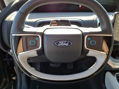 Certified 2025 Ford Expedition Max Platinum AWD/4WD image 12