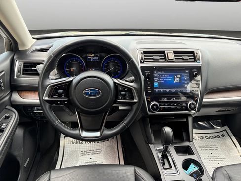 Used 2018 Subaru Outback 3.6R Limited AWD/4WD image 28