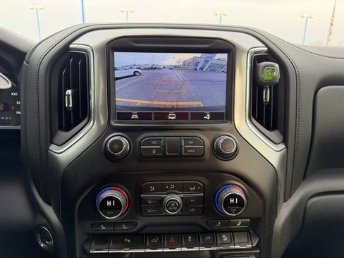 Used 2022 Chevrolet Silverado 1500 LT Trail Boss w/ LT Trail Boss Premium Package image 16