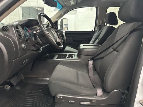 Used 2014 Chevrolet Silverado 2500 LT AWD/4WD image 21